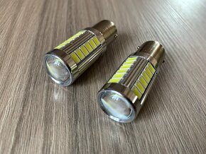 LED 2ks žárovek P21W (patice BA15S) barva bílá