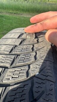 Prodám pneu continental 235/45 R18