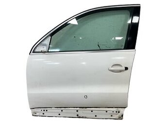 Levé přední dveře bílá barva LB9A VW Tiguan 5N r.v. 2011