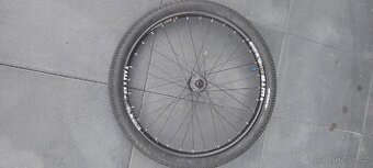 WTB přední kolo 26