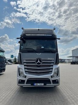 Mercedes-Benz Actros 5 1848 LS 4x2 + návěs Schmitz SCS