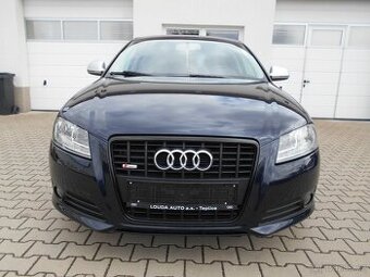 AUDI A3 1.6 MPI 75KW R.2010 FACELIFT SERVISNÍ KNÍŽKA - 1