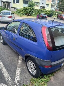Opel Corsa 1.0 L 2001