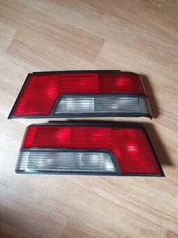 Zadní světla peugeot 405