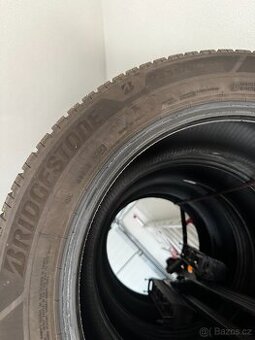 Zimní pneumatiky Bridgestone 235/55 R18 – nové, pro Škoda Ko