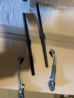 Stěrače světel Lada 2104