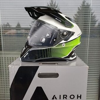 Enduro moto přilba Airoh COMMANDER