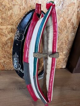 Chomoutový postroj pony