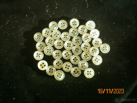 Košilové knoflíčky