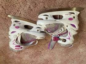 dívčí nastavitelné brusle