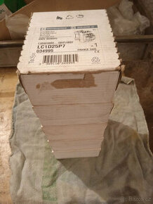 Prodám LC1D25P7 Stykač 25A 230V 50Hz