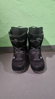 Boty na snowboard