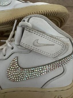 Kožené tenisky v 36