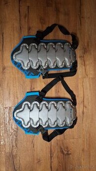 Páteřák HATCHEY vel.M 2 ks