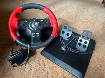 Herní volant Logitech