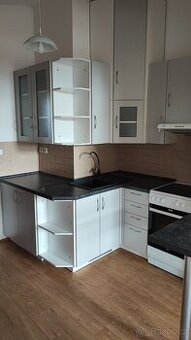 pronájem garsonky 27m2+7m2 ost  celkem 34m2 - 1