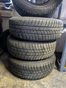 Prodam disky a 2 sady pneu 5112  r15