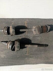 Lada Niva přední poloosy