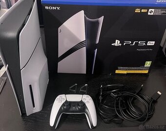 PS5 Slim 1TB s mechanikou 4 měsíce starý v záruce