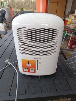 Vysoušeč, odvlhčovač  Sencor SDH 1010VH