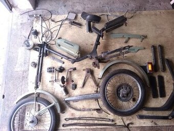 Rozebraná Babetta 210 Babeta dvourychlostní