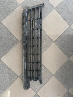 Mřížka předního nárazníku Peugeot Traveller