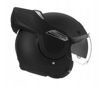 Překlápěcí helma na motorku. Nová