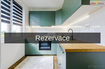 Prodej bytu 3+1, 65m2, Karlovy Vary - Stará Role