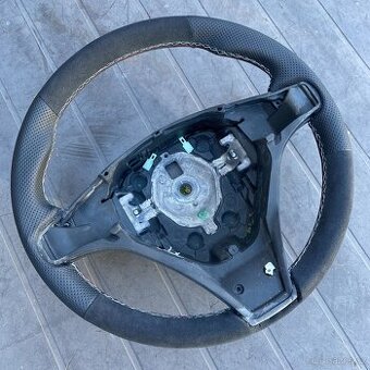 Alfa romeo Guilietta nový kožený volant