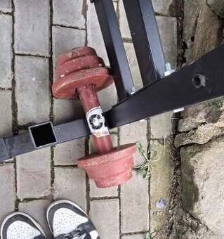 Lavice na posilování