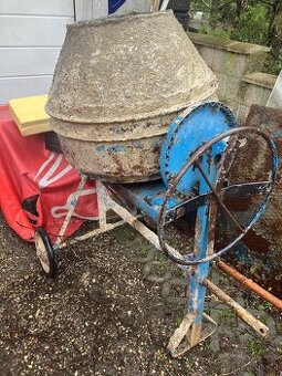 Stavební míchačka