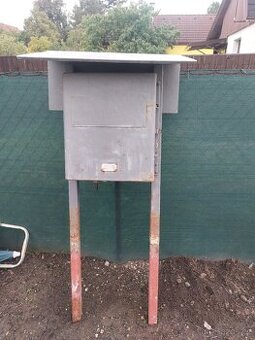 masivní stavební - zahradní rozvaděč