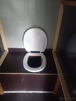 Kadibudka . Záchod