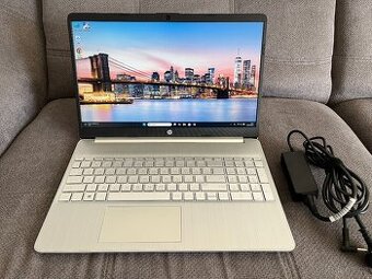 HP 15 Ryzen 5 5500 12x4.0GHz, 15.6" FHD IPS, SSD 256GB