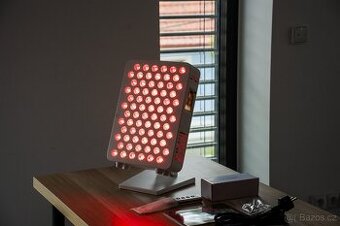 Red Light Therapy panel NOVÝ - 8 vlnových délek, 72 LED