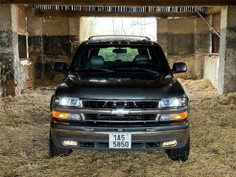 2003 Chevrolet Suburban 8.1 V8