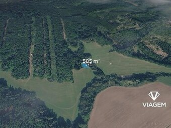 Pole 585 m² - 1