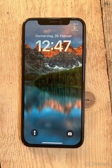 Apple iPhone XS 64GB v moc pěkném stavu 100% baterie
