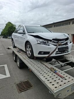 Rozpredám Chevrolet Cruze 1.6 91kw  2011