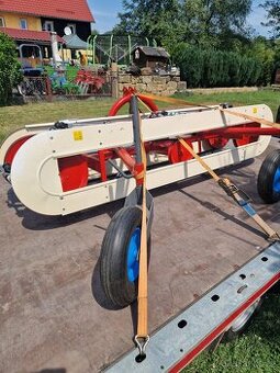 Malotraktor trakturek