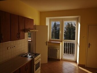 Pronájem 2+1, ulice Merhautova, Černá Pole, 80 m2, balkon, k