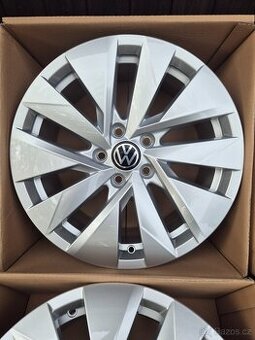 5x112 r17 Originál Vw Passat B9,Superb 4 - 1