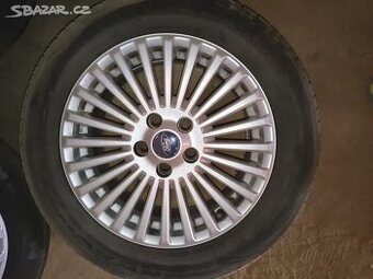 Alu kola s pneu 215/55/Ford R16
