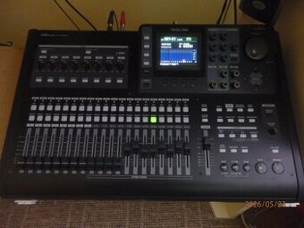 TASCAM-DP 32 SD