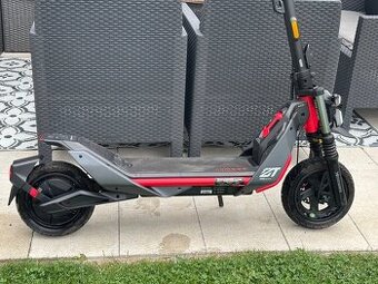 Segway-Ninebot ZT3 Pro + přilba zdarma