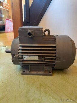 průmyslový elektromotor AS. MOT. 4AP100L-4A