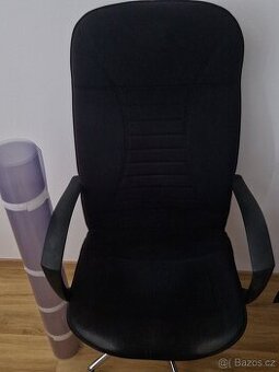 Kancelářská židle + podložka na zem