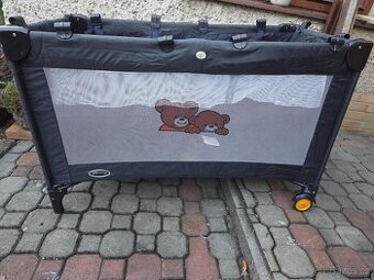 Dětská cestovní postýlka a matrací a závěsnym lůžkem