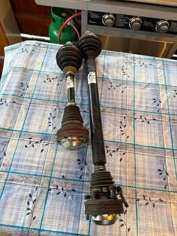 Poloosy z Vozu Golf+ 2.0 TDi - 1