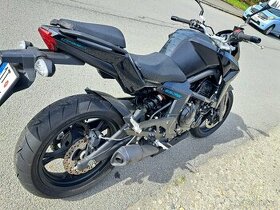CFMOTO 650NK